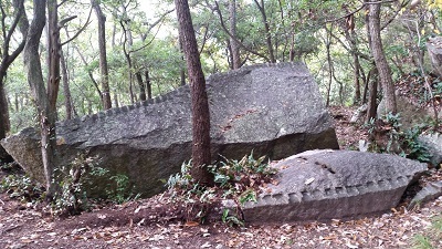 小豆島の自慢「残念な石」: 小 豆 島 B L O G 小豆島の自慢「残念な石」: 小 豆 島 B L O G