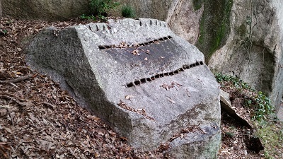 小豆島の自慢「残念な石」: 小 豆 島 B L O G 小豆島の自慢「残念な石」: 小 豆 島 B L O G